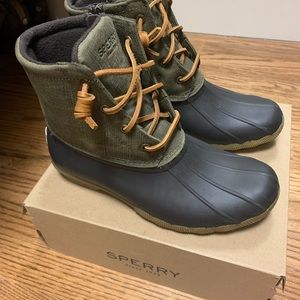 Sperry Saltwater duck boots, size 7.5